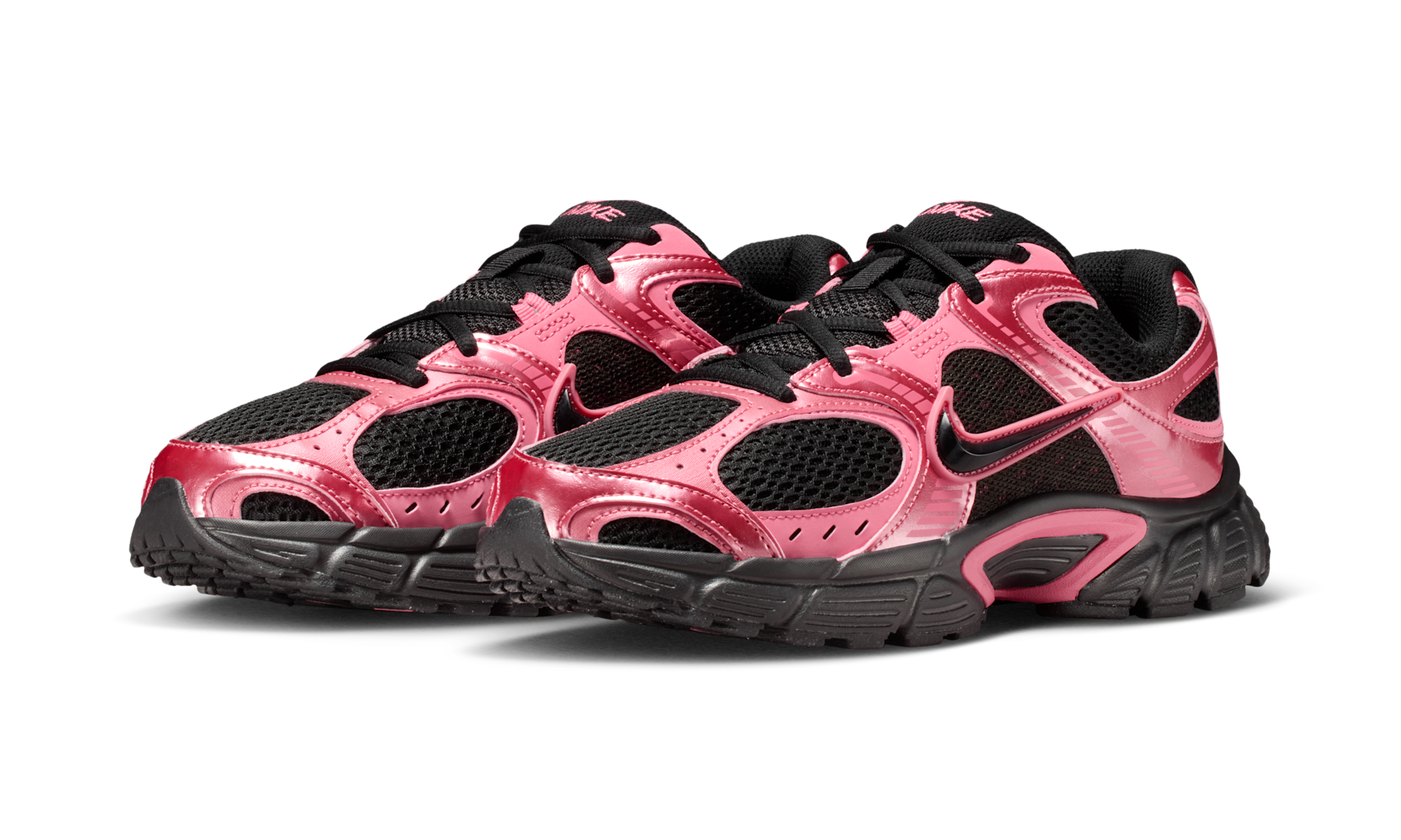 Nike V5 RNR shoes with reflective accents Black/Peony/Black
