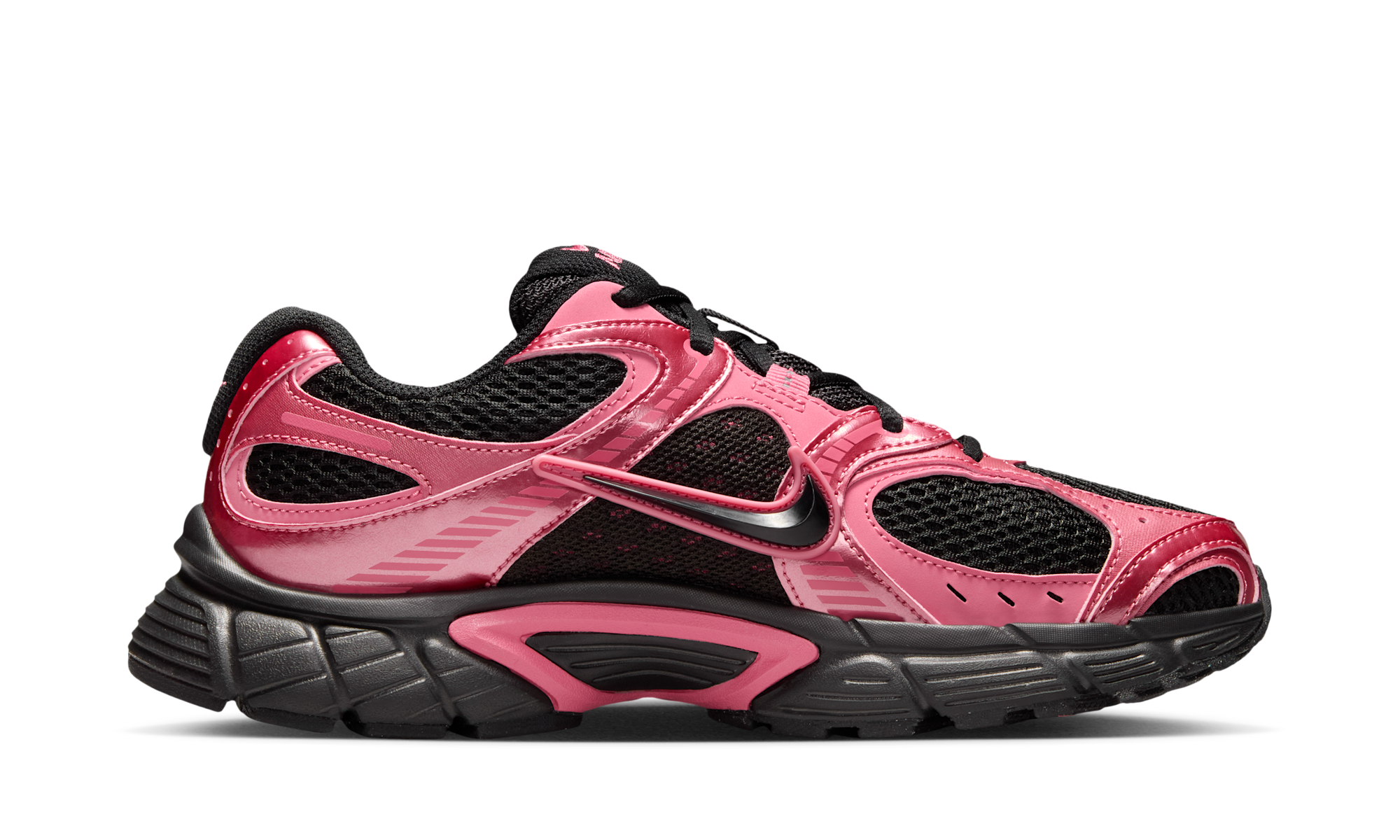 Nike V5 RNR shoes with reflective accents Black/Peony/Black