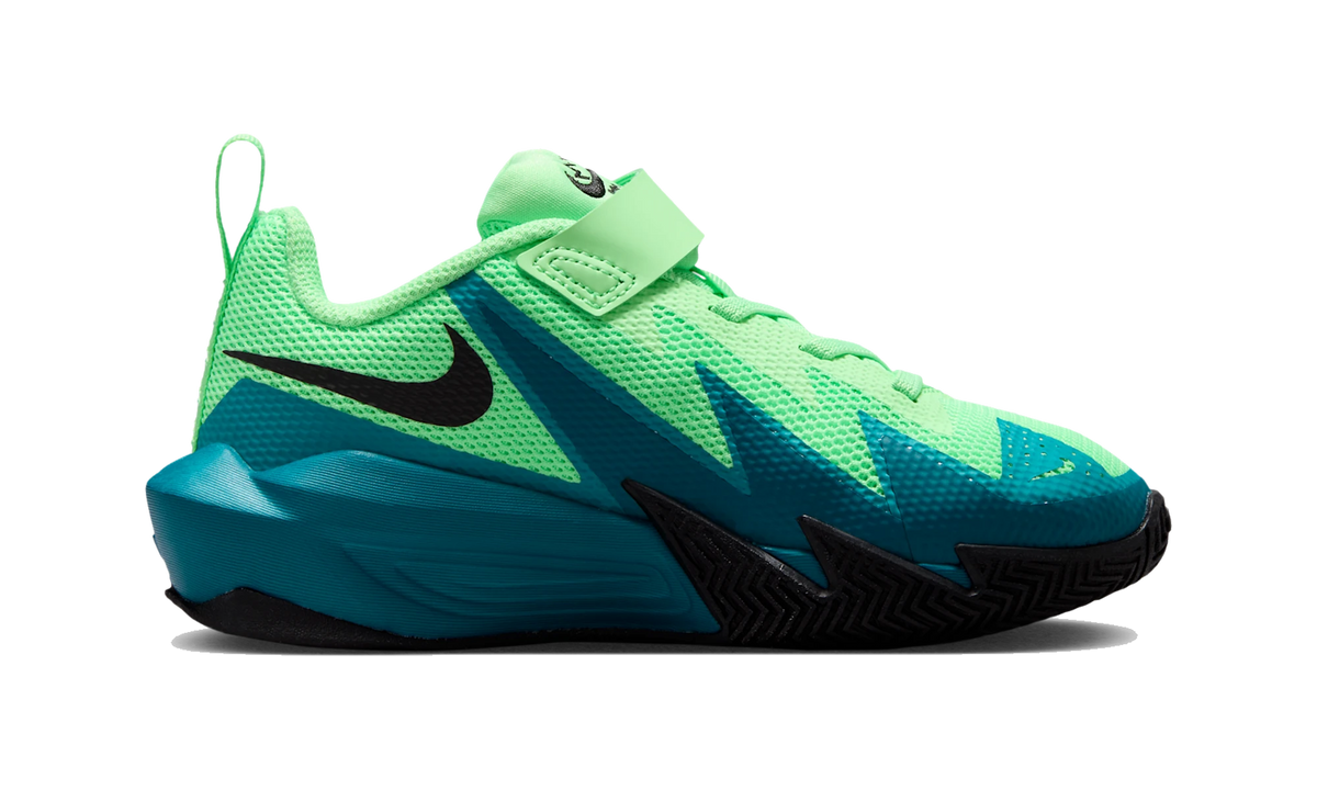 Nike S.T. Dynamite Basketball Shoe Illusion Green/Bright Spruce/Energy/Black