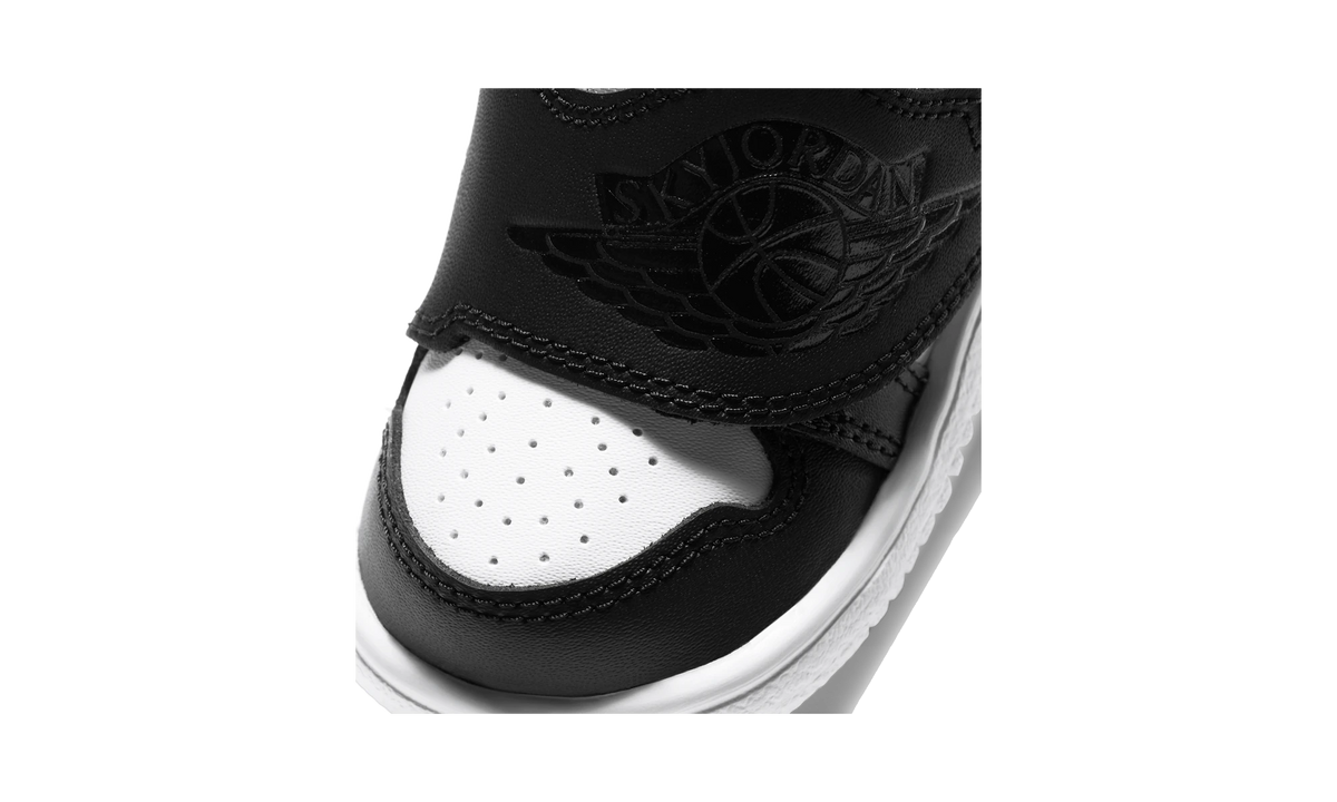 Sky Air Jordan 1 Baby and Toddler Shoe Black/White/Black
