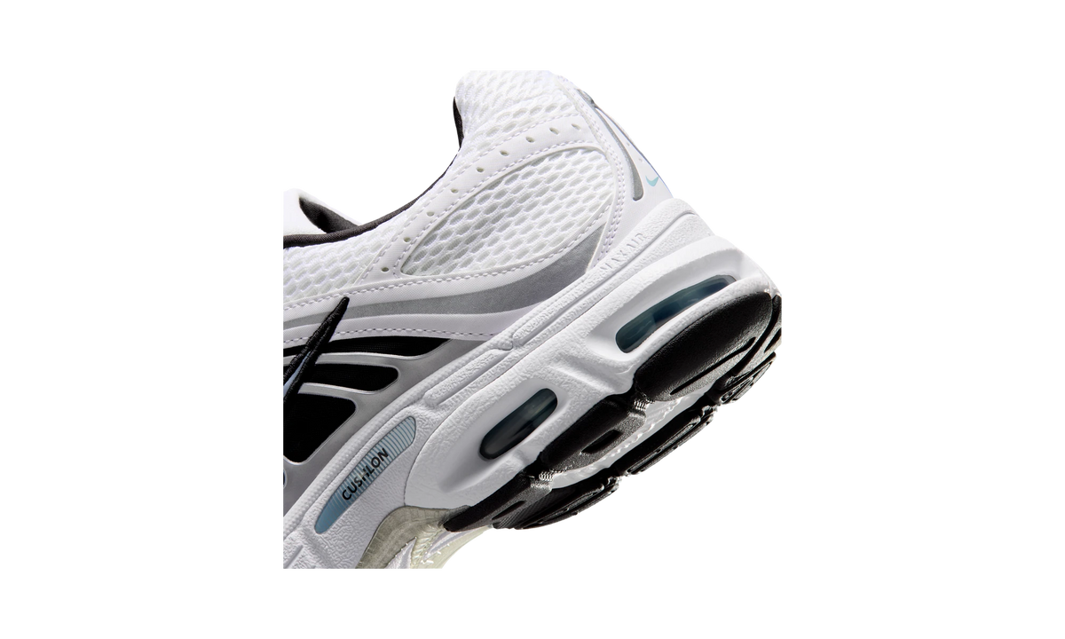 Nike Air Max Moto 2K White/Light Armoury Blue/Metallic Silver/Black