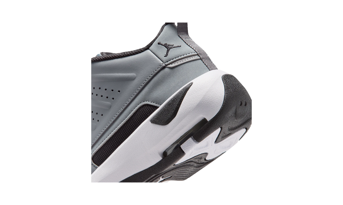 Air Jordan Max Aura 7 Cool Grey/White/Black