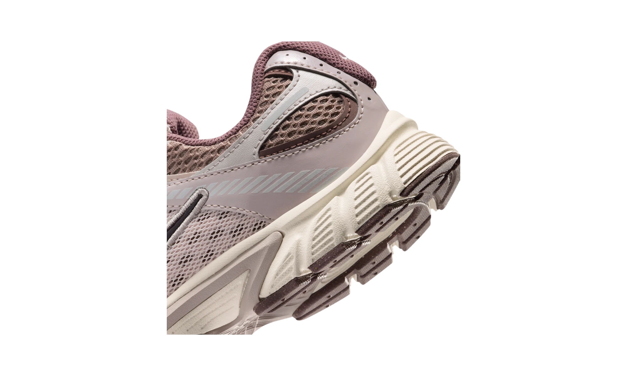 Nike V5 RNR Taupe Haze/Tattoo/Silt Red/Burgundy Ash