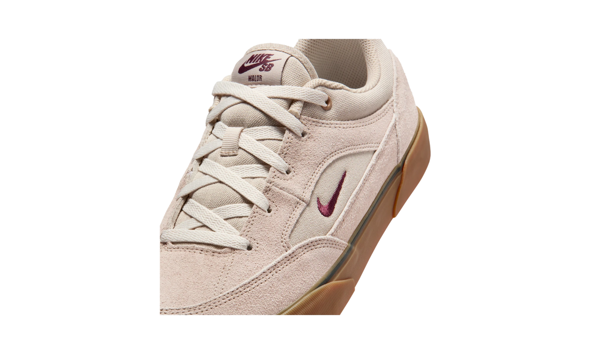 Nike SB Malor Skate Shoes Cream II/Phantom/Gum Medium Brown/Burgundy Crush