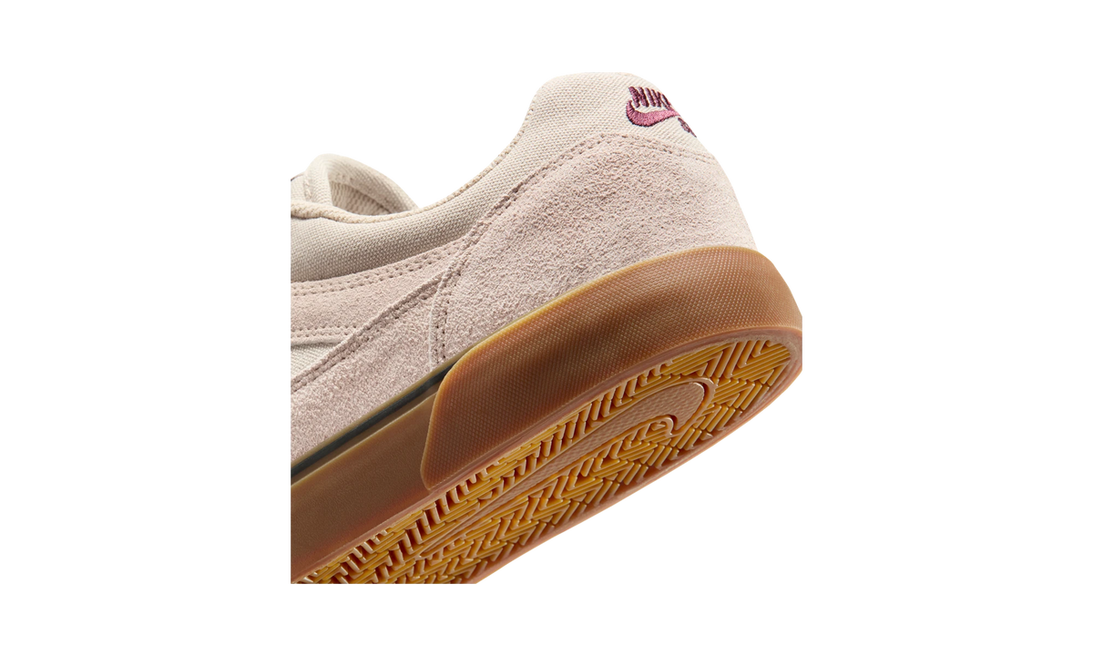 Nike SB Malor Skate Shoes Cream II/Phantom/Gum Medium Brown/Burgundy Crush