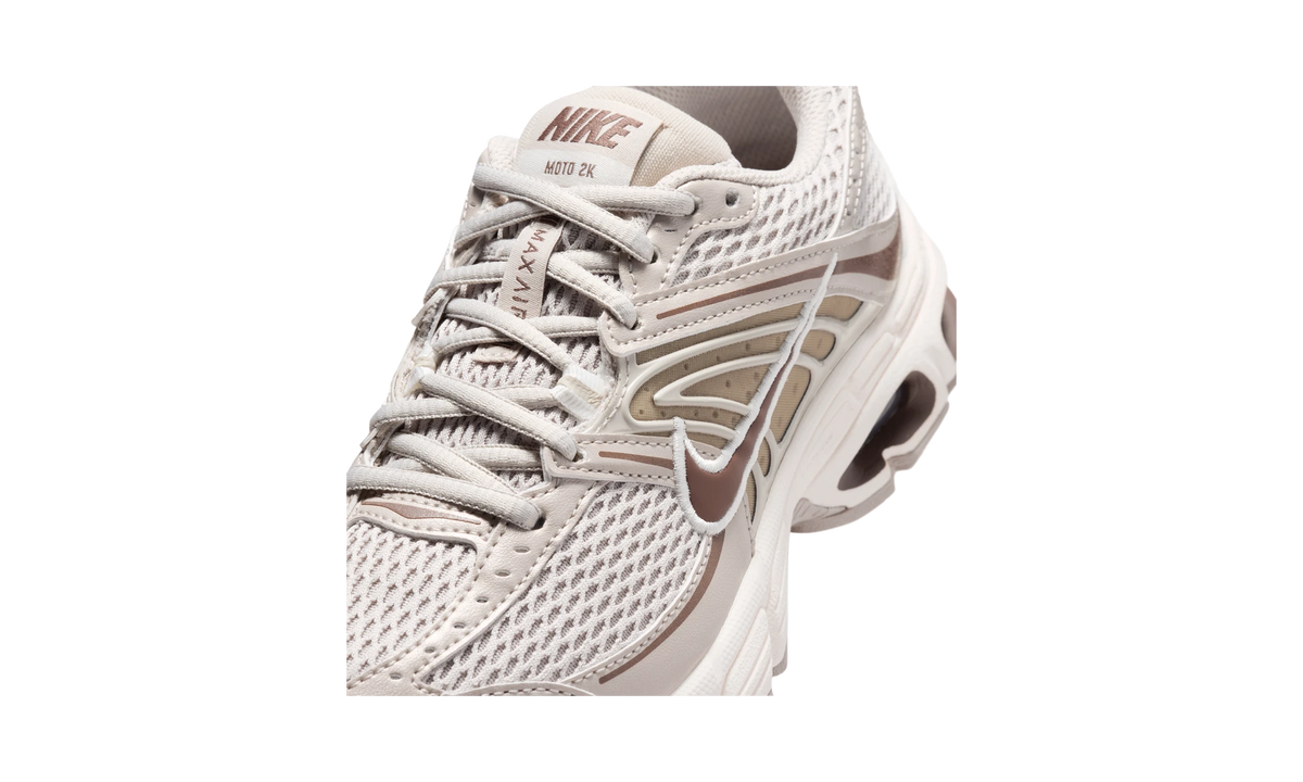 Nike Air Max Moto 2K Cream II/Sail/Fauna Brown