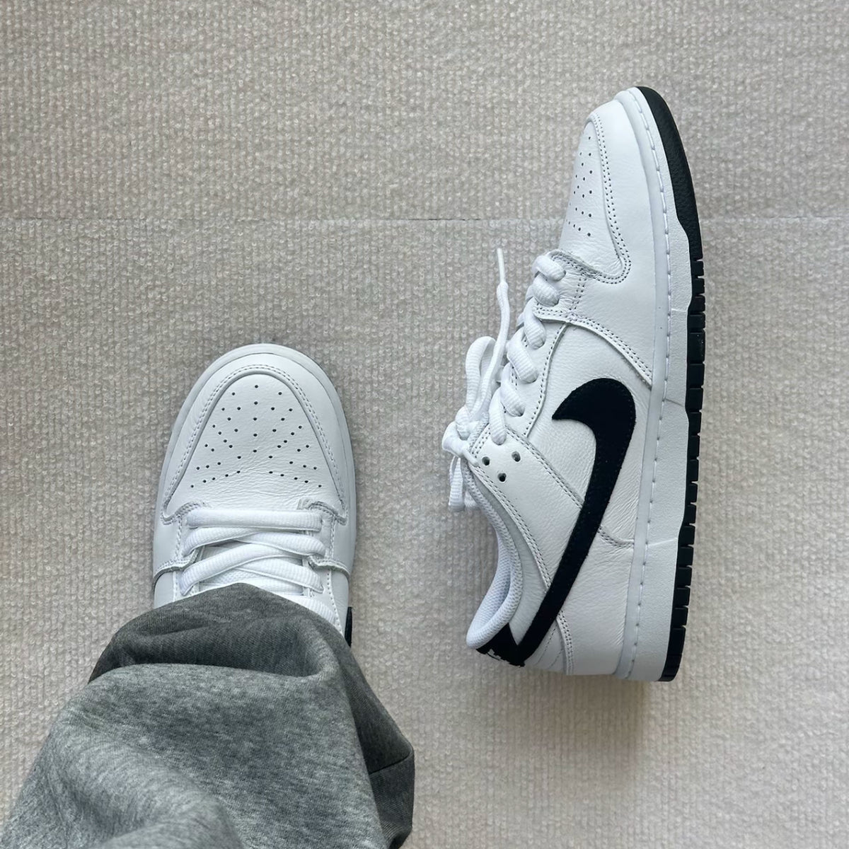 Nike SB Dunk Low White Black