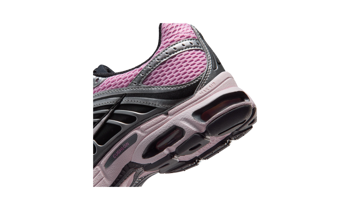 Nike Air Max Moto 2K shoes with reflective accents Pink Rise/Metallic Silver/Black/Pearl Pink