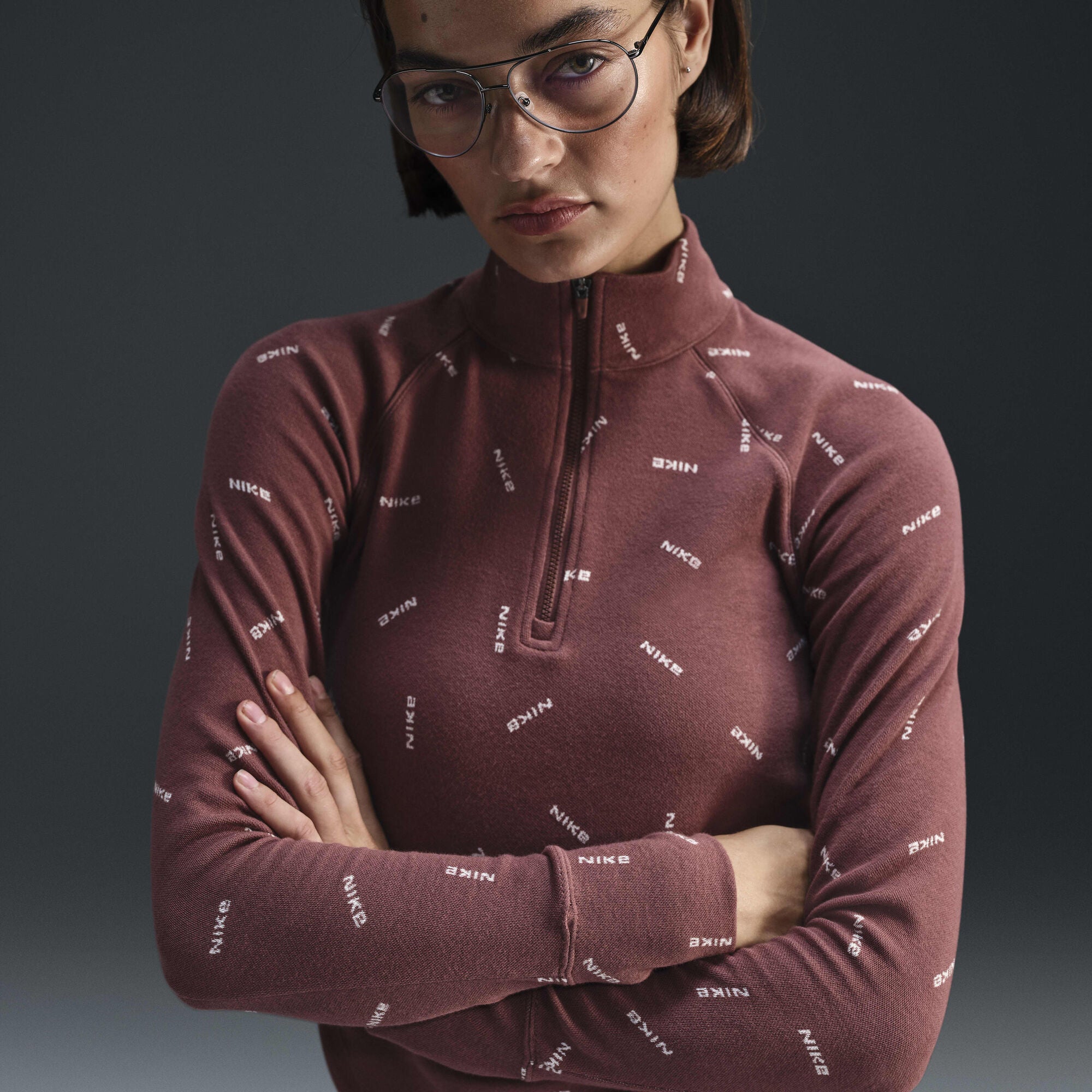 Nike Sportswear Collection Slim 1/2-Zip Long-Sleeve Logo Top Red Sepia/Light Orewood Brown/Red Sepia