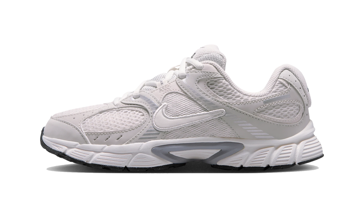 Nike V5 RNR Phantom/Light Bone/Light Smoke Grey/Sail