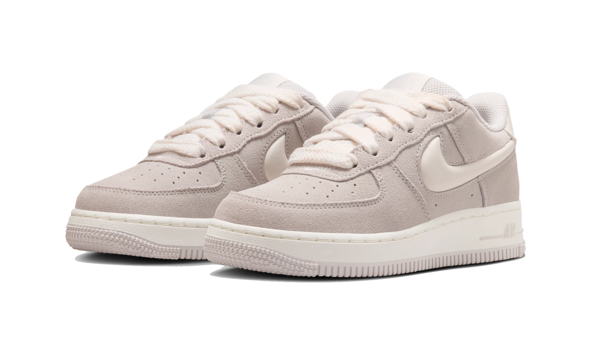 Nike Air Force 1 LV8 Vast Grey/Sail
