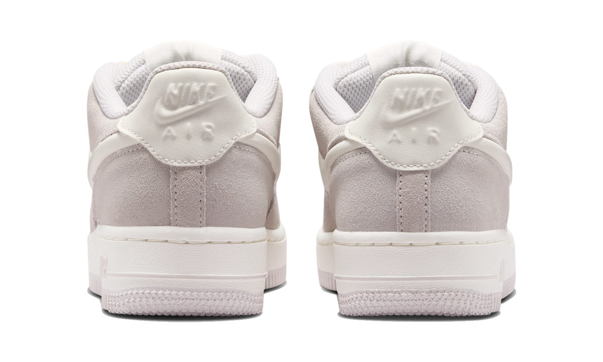 Nike Air Force 1 LV8 Vast Grey/Sail