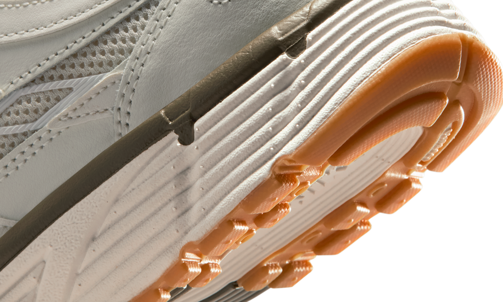 Nike P-6000 Light Bone/Phantom/Medium Olive/Sail
