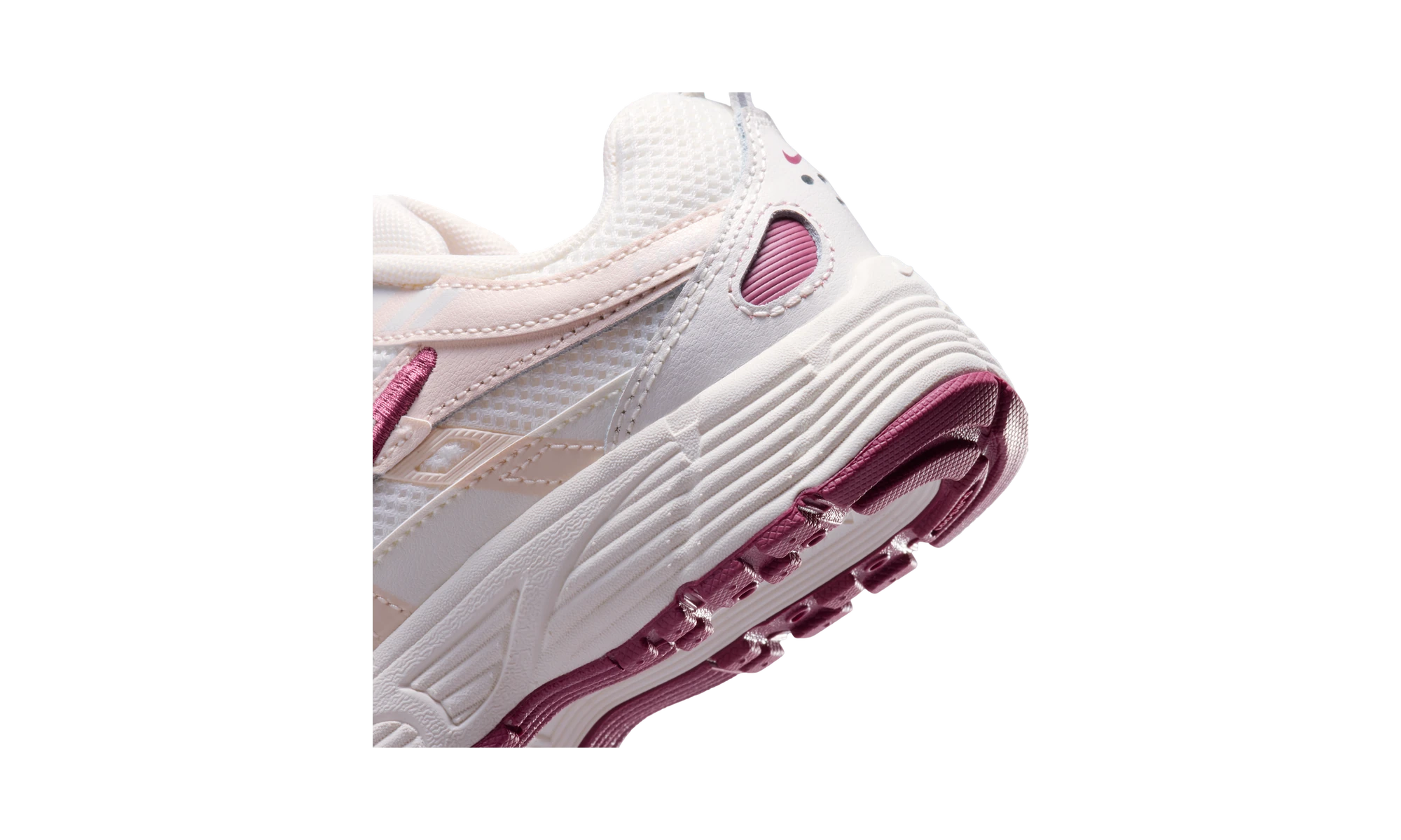 Nike P-6000 Sail/Chalk/Pink Smoke/Sail