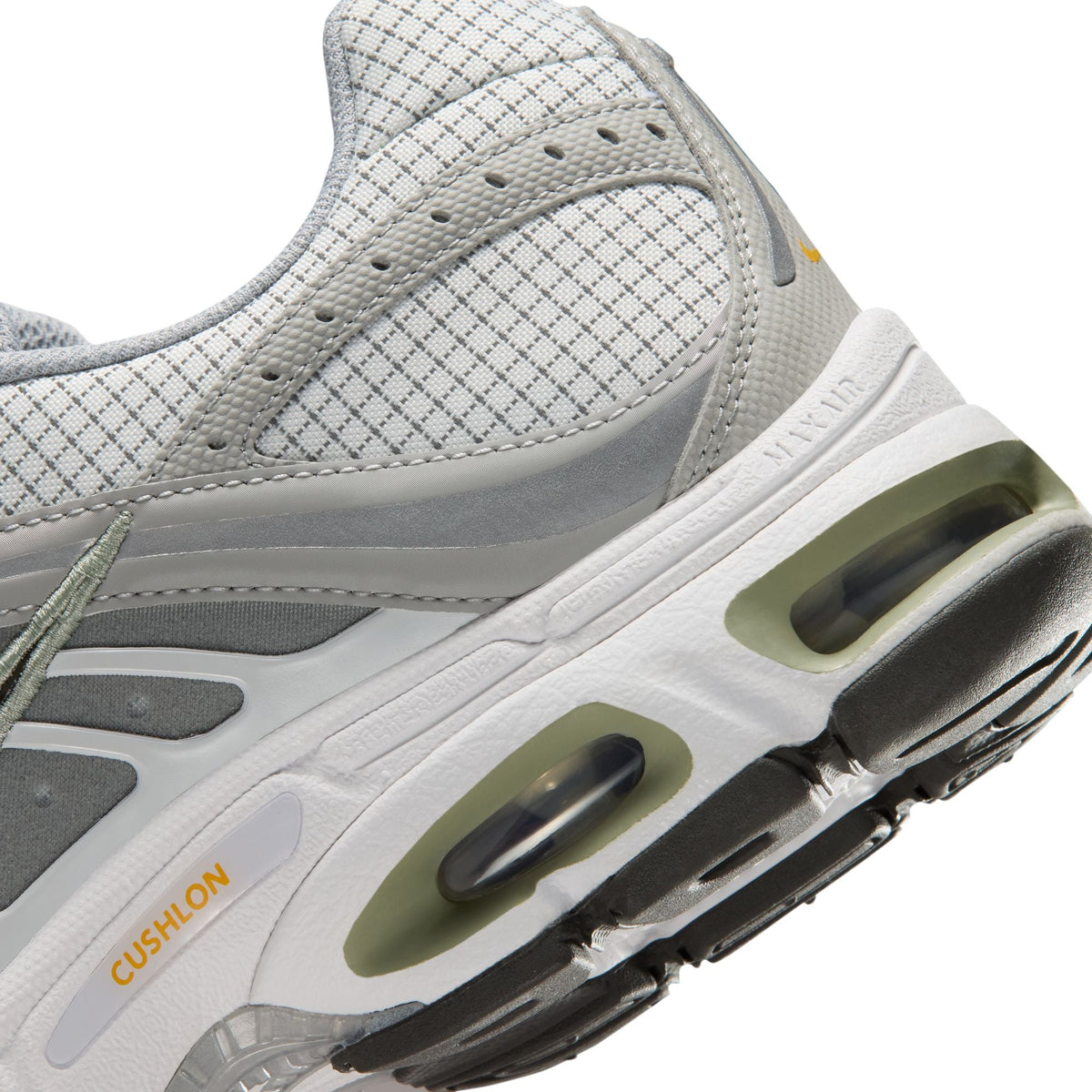 Nike Air Max Moto 2K Summit White/Newsprint/Smoke Grey