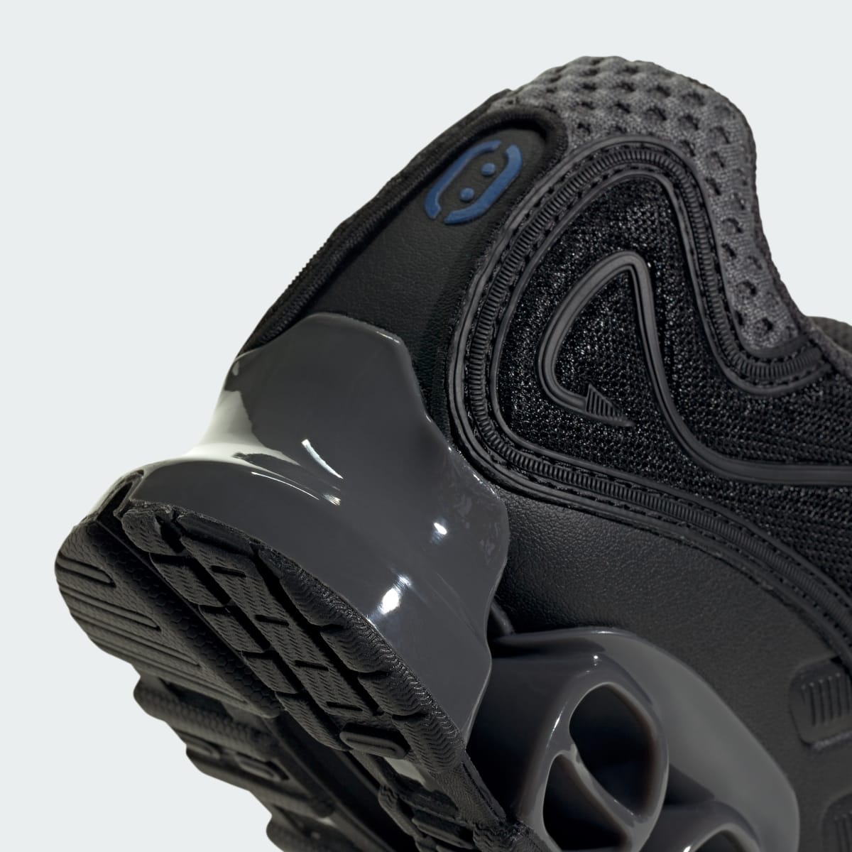 Adidas Megaride O1 Core Black Carbon Cloud White
