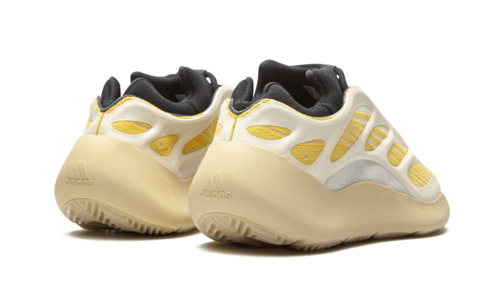 Adidas Yeezy 700 V3 Safflower, Safflower/Safflower/Safflower (G54853)