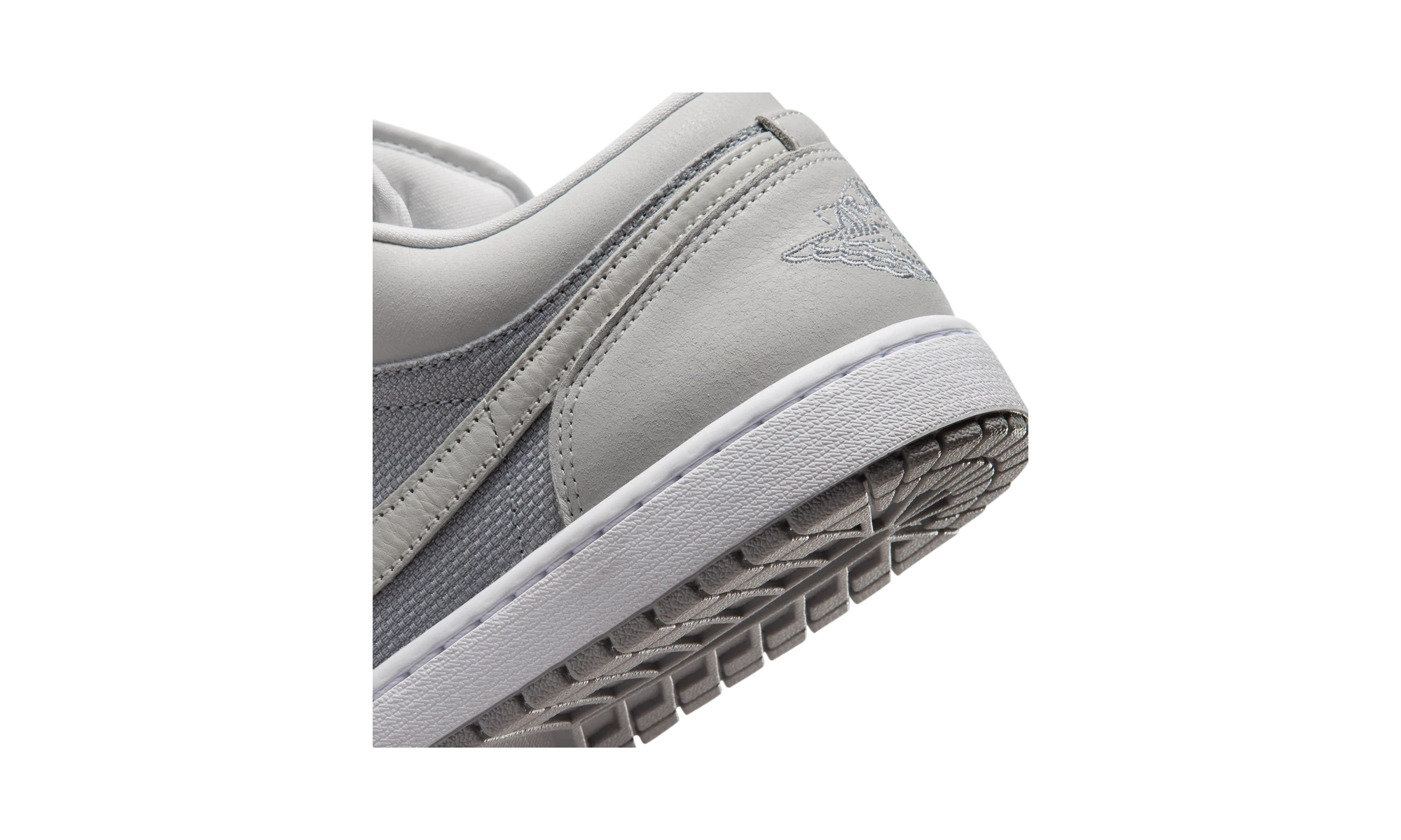 Air Jordan 1 Low SE Soft Pearl Light Smoke Grey