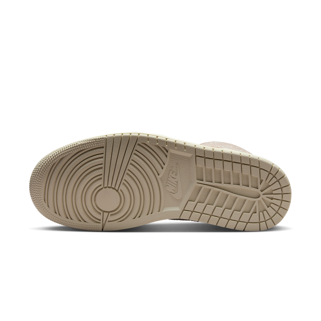 Air Jordan 1 Mid SE Cozy Girl, Hemp/Light Orewood Brown/Sail (HV4269-200)