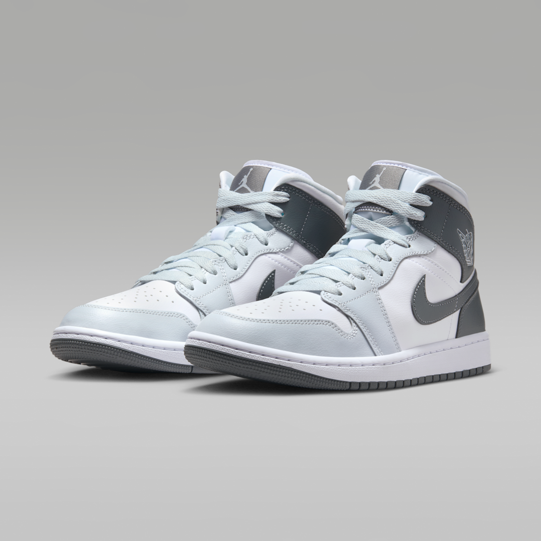 Air Jordan 1 Mid White Smoke Grey, White/Pure Platinum/Smoke Grey (BQ6472-113)