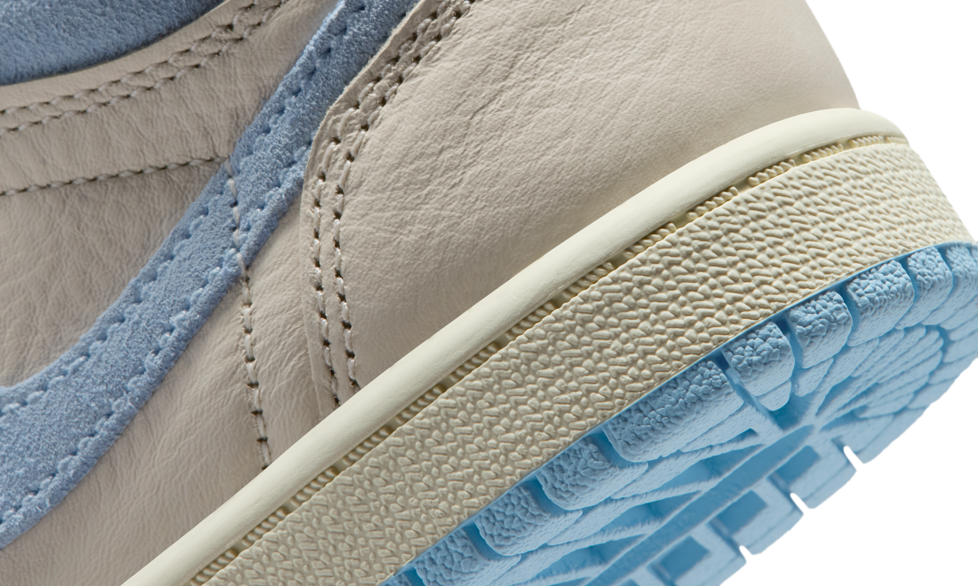 Air Jordan 1 Retro High OG Pale Ivory Psychic Blue (PS)