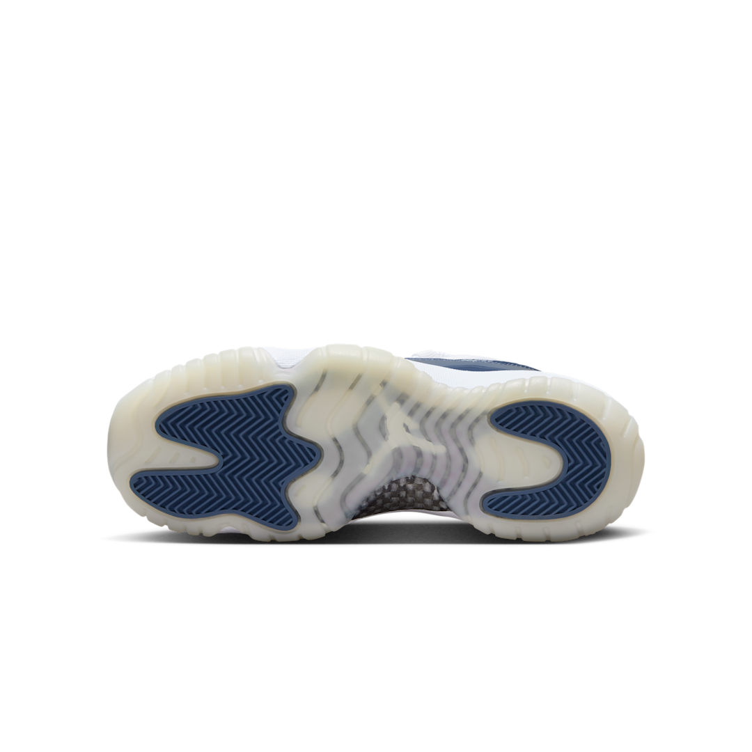 Air Jordan 11 Retro Low Diffused Blue, White/Midnight Navy/Diffused Blue/Football Grey (FV5121-104)