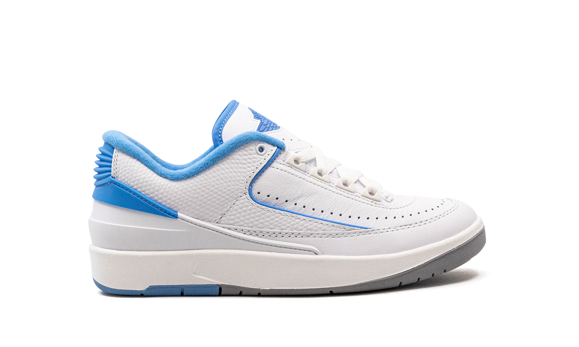 Air Jordan 2 Retro Low UNC