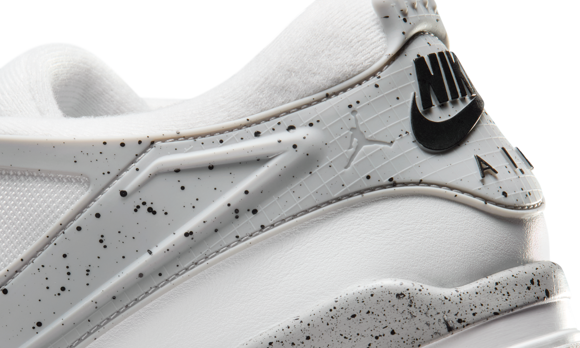 Air Jordan 4 RM White Cement