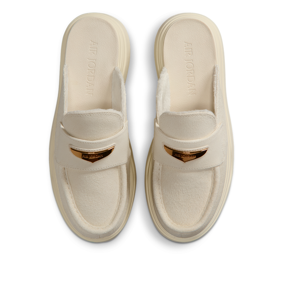 Air Jordan Mule Soft Pearl, Soft Pearl/Coconut Milk/Metallic Gold (IM6663-071)