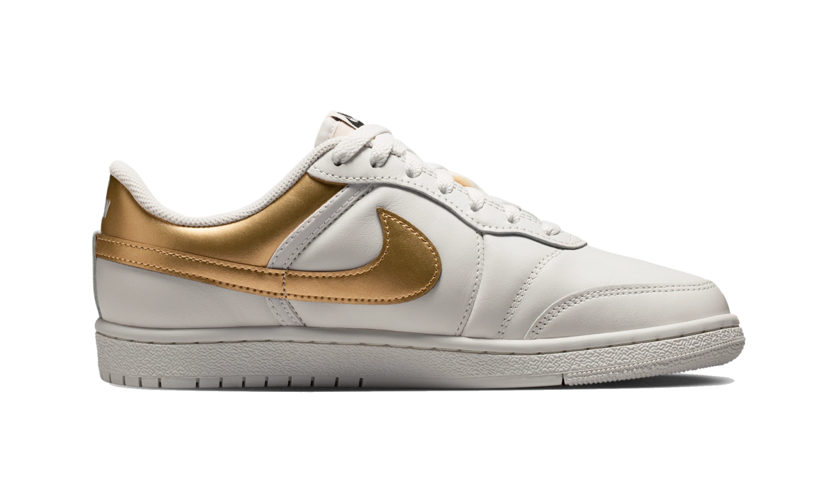 Air Jordan Skyline Low Swan Metallic Gold