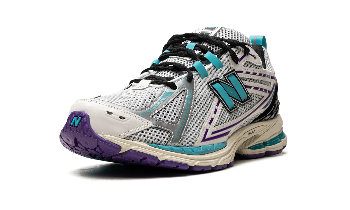 New Balance 1906R Charlotte Hornets
