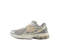 New Balance 1906R Silver Metallic Peach