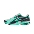 New Balance 1906R size? Exclusive Green Black