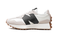New Balance 327 Moonbeam Black Gum