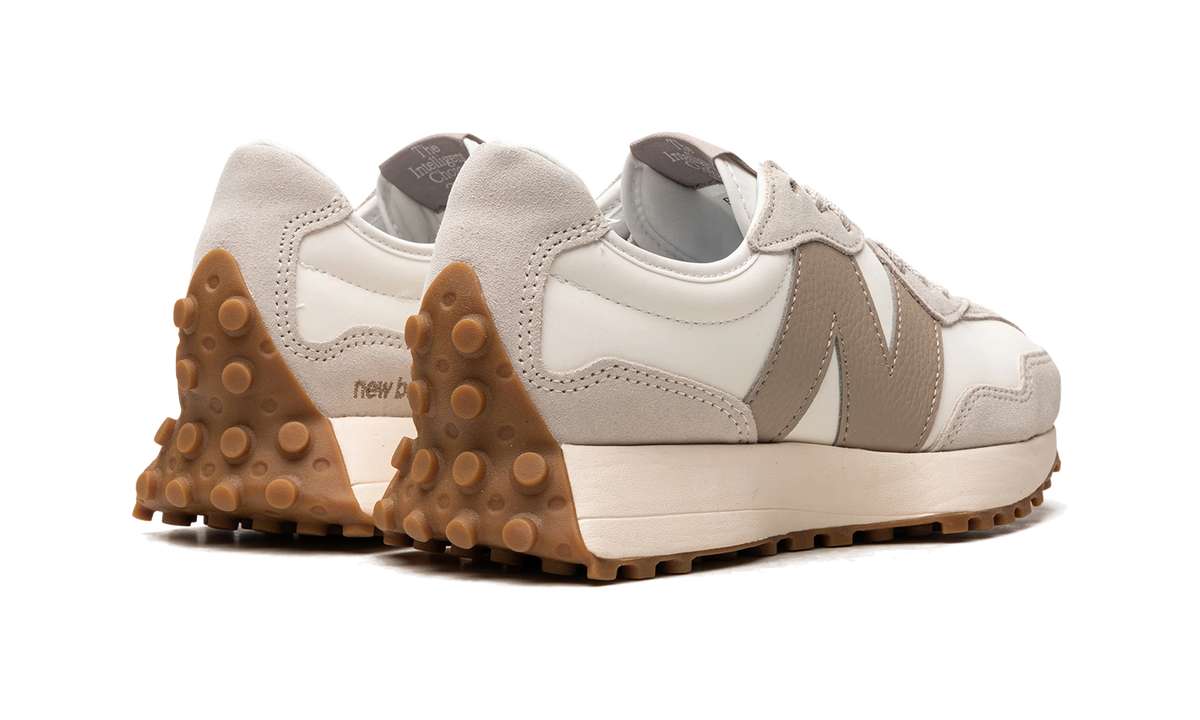 New Balance 327 Moonbeam Driftwood