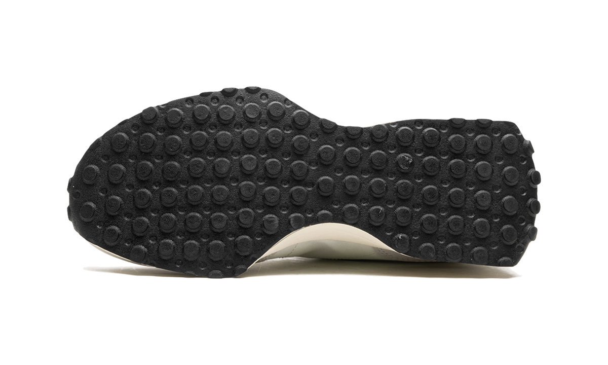 New Balance 327 Sea Salt Black