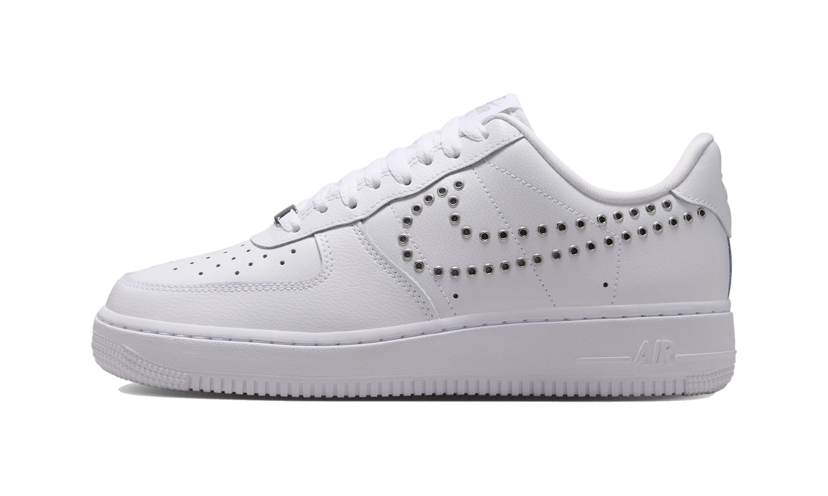 Nike Air Force 1 Low '07 LV8 Triple White Metallic Silver