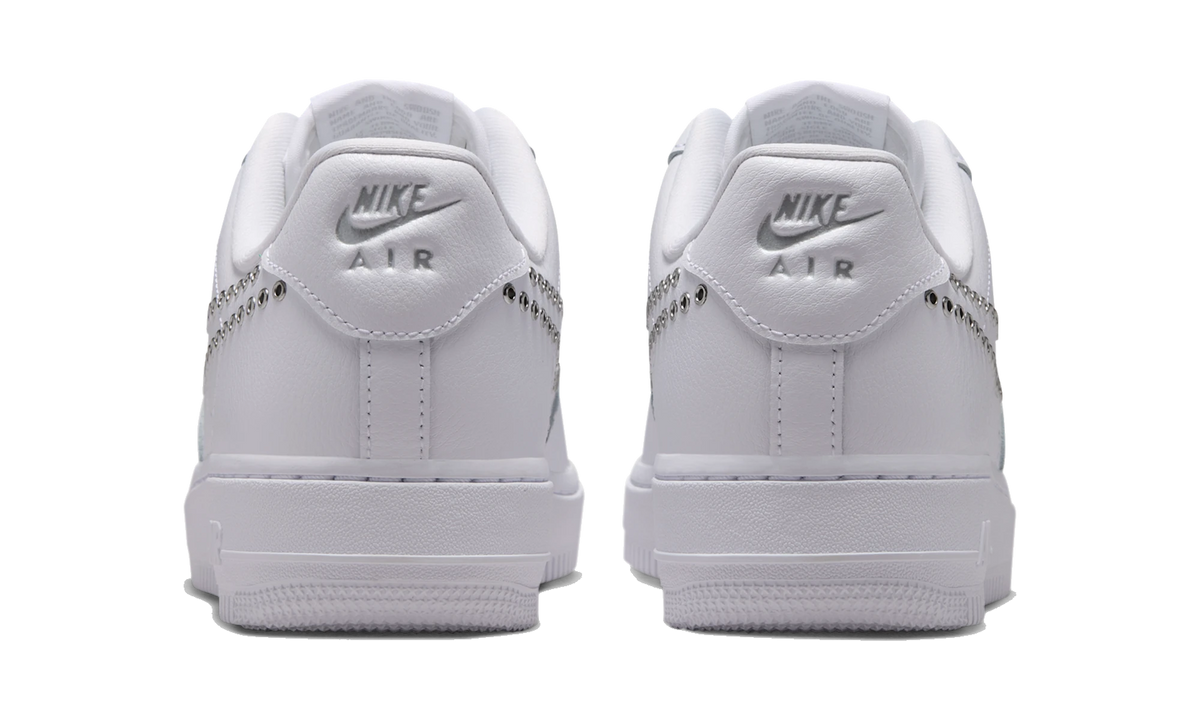 Nike Air Force 1 Low '07 LV8 Triple White Metallic Silver