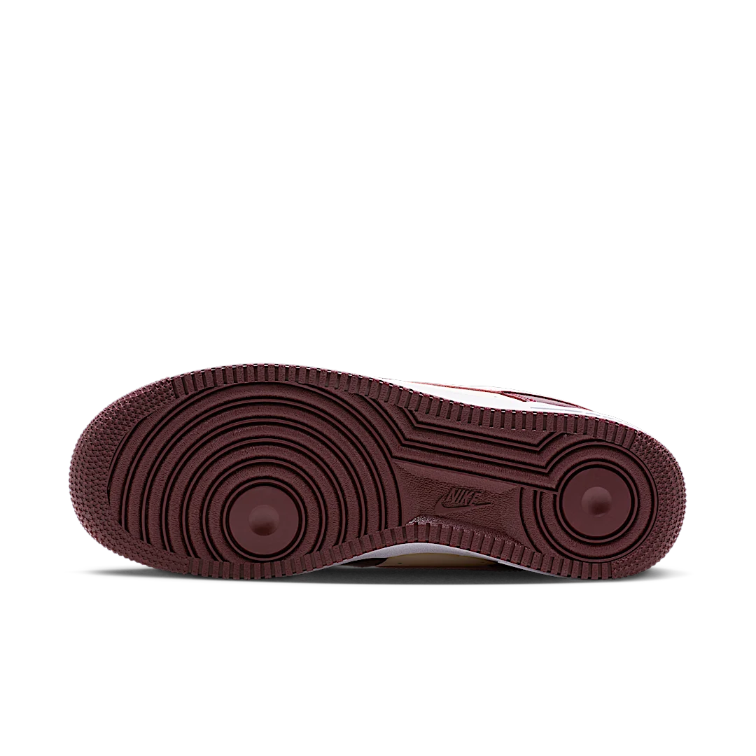 Nike Air Force 1 Low '07 Valentineâs Day (2023), Light Ivory/Medium Pink/White/Night Brown/Medium Pink/Light Ivory (FD9925-161)