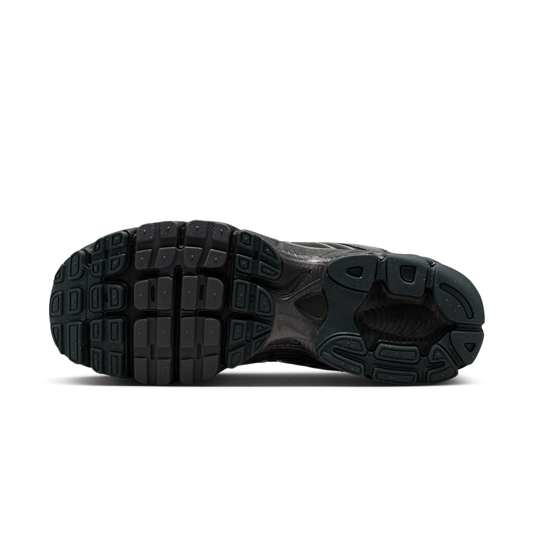 Nike Air Max Moto 2K Black Metallic Dark Grey, Black/Metallic Dark Grey/Dark Smoke Grey (IO9279-001)