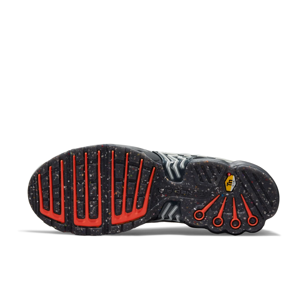 Nike Air Max Plus 3 Light Smoke Grey Metallic Silver, Light Smoke Grey/Metallic Silver (DM2560-001)