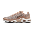 Nike Air Max Plus United in Victory