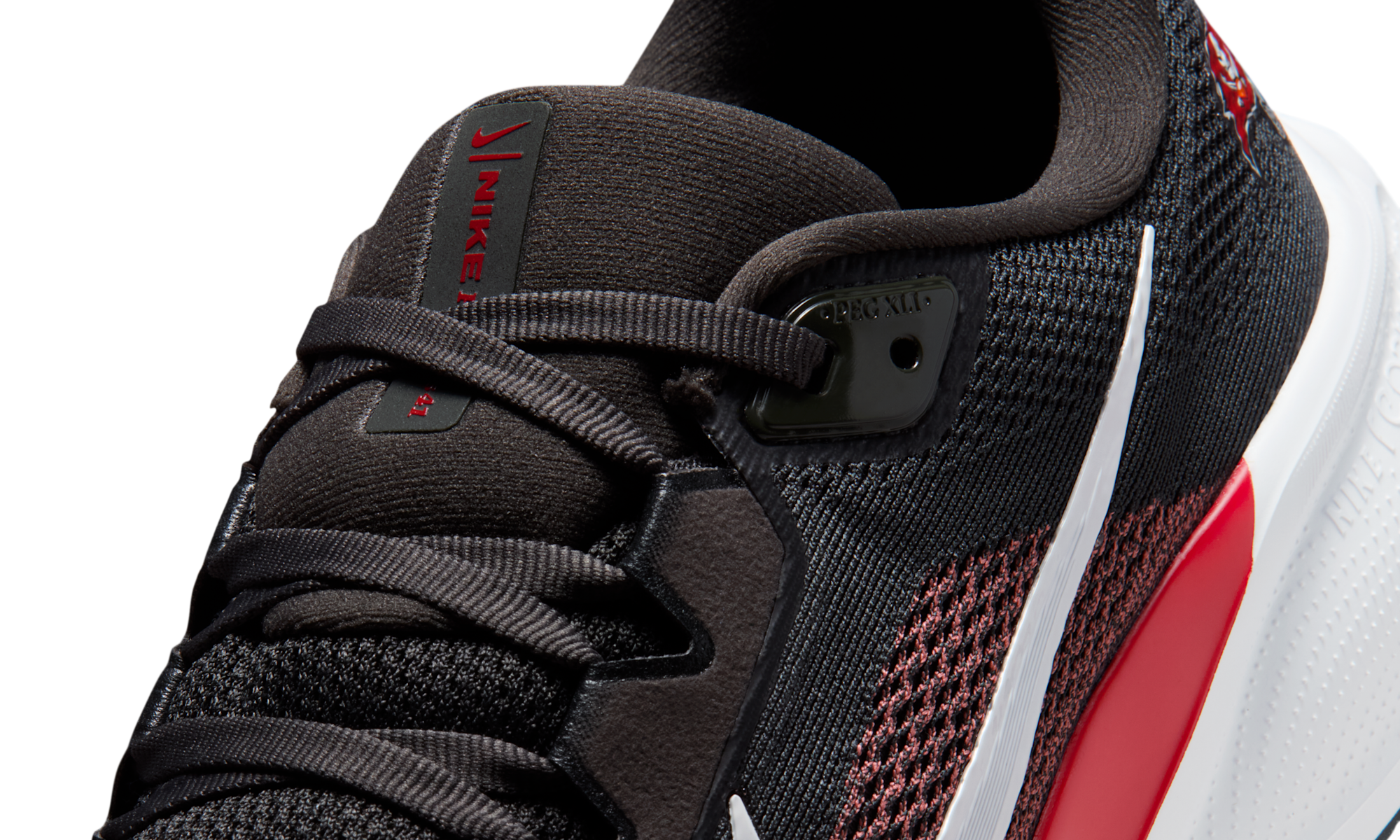 Nike Air Zoom Pegasus 41 Tampa Bay Buccaneers (2025)