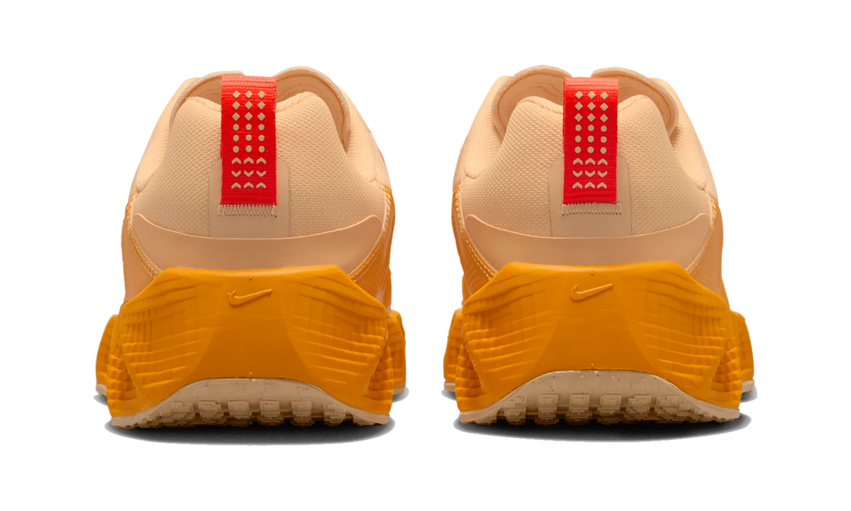 Nike Ava Rover Celestial Gold Bright Crimson