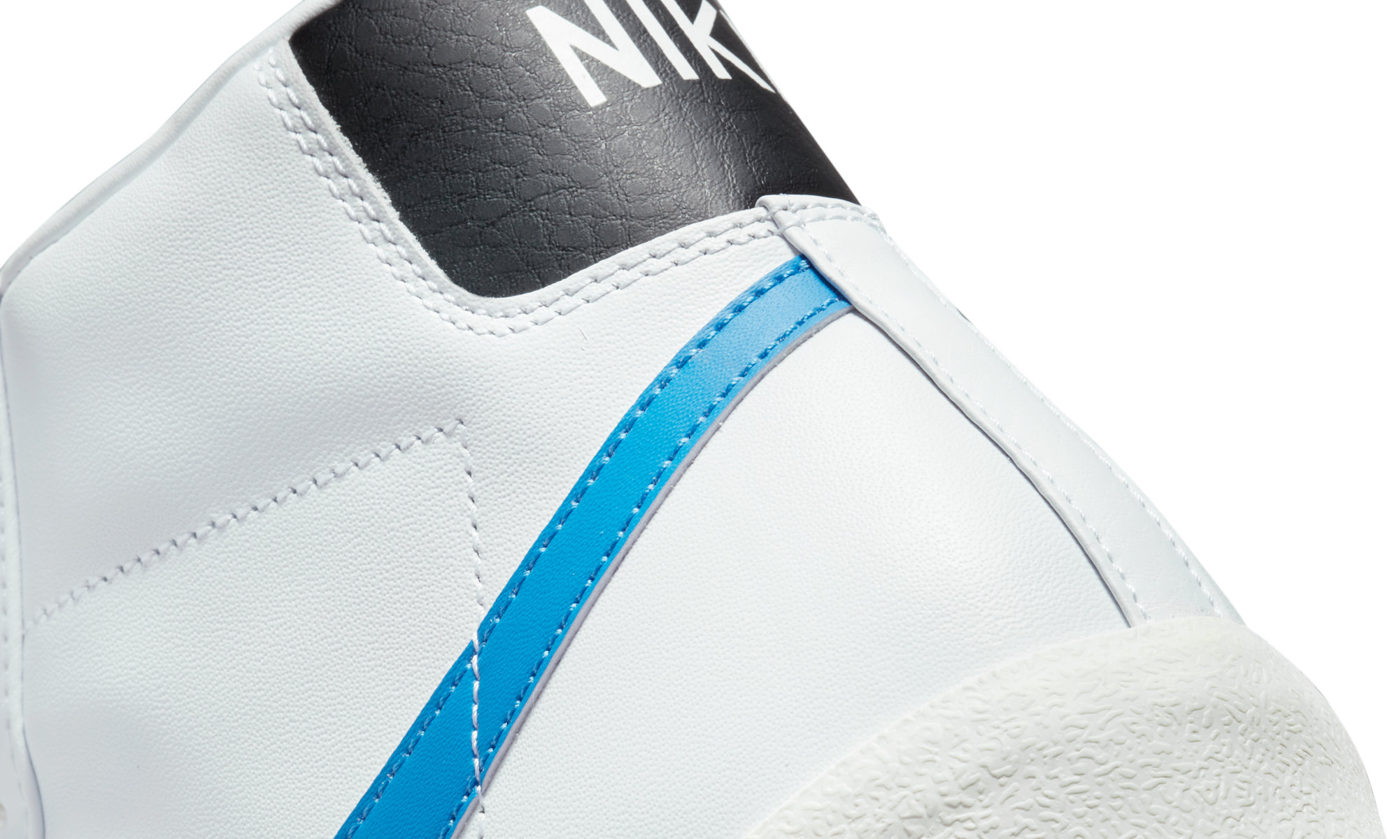 Nike Blazer Mid 77 Vintage White Light Photo Blue Black Sail