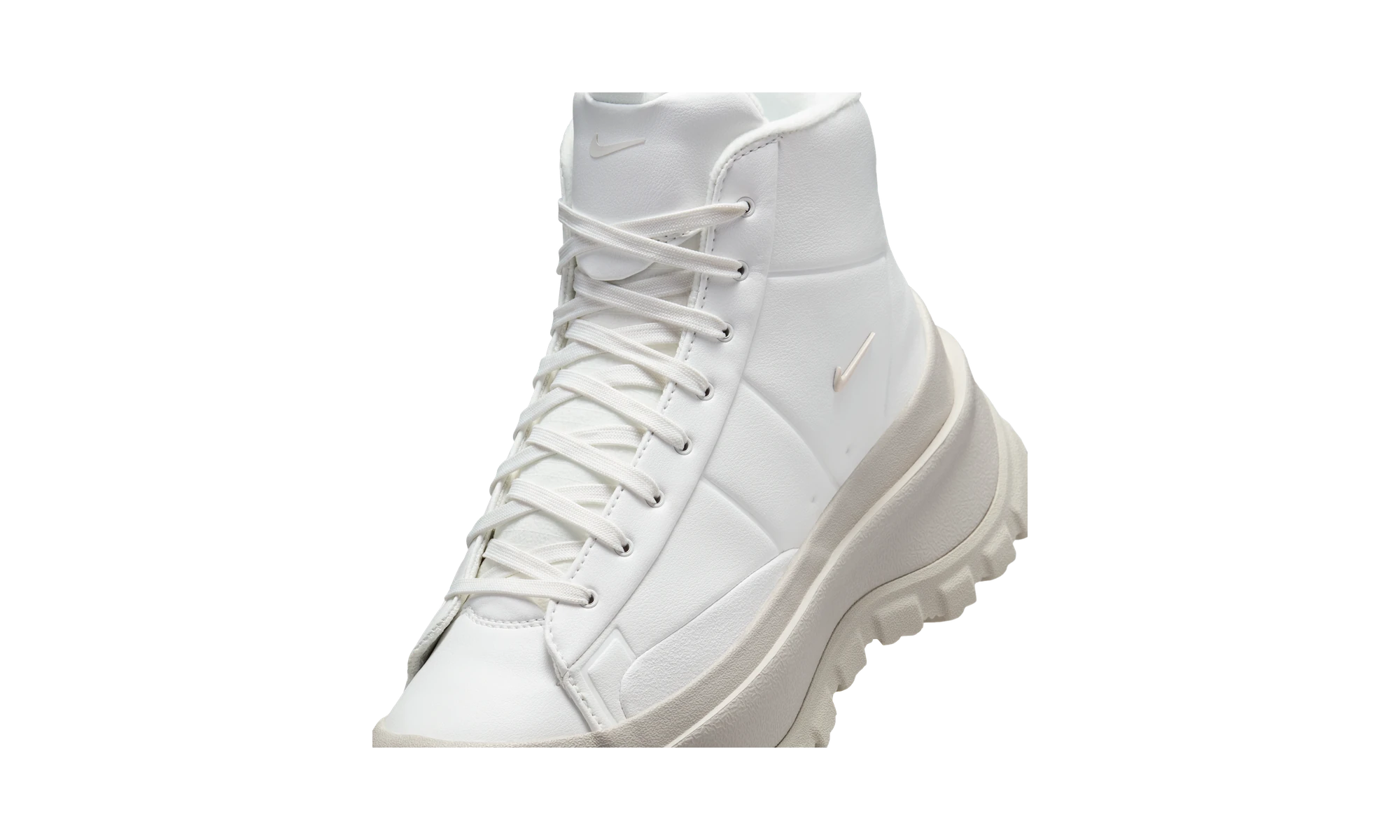 Nike Blazer Roam Mid Summit White Light Bone University Gold Phantom
