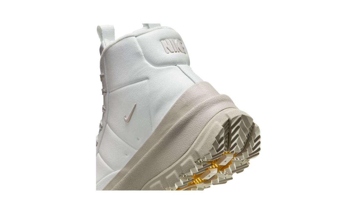 Nike Blazer Roam Mid Summit White Light Bone University Gold Phantom