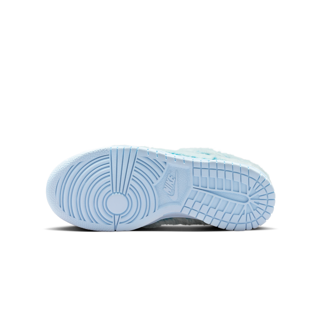 Nike Dunk Low Abominable Snowman - Sneak
