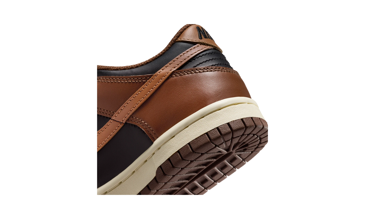 Nike Dunk Low Brown Black