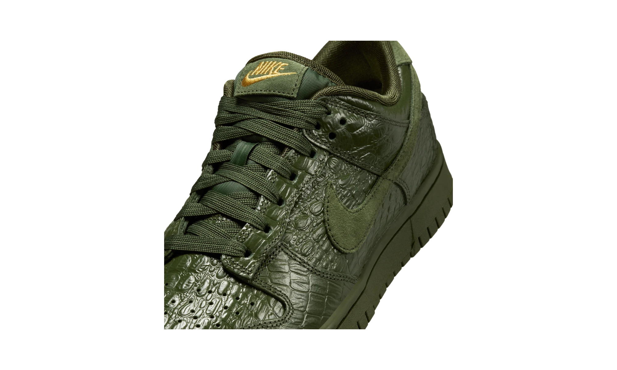 Nike Dunk Low Crocodile
